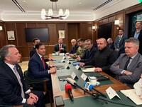 Переговори у США стосуються графіку виборів та можливості обміну територіями з росією – WSJ