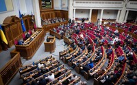 «Більше не захищена законом в Україні»: ВР виключила російську мову з Європейської хартії мов