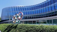 Україна закликала МОК відсторонити двох російських фігуристів від Олімпіади-2026