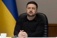 МЗС почало працювати над інфраструктурою для виборів закордоном – Зеленський