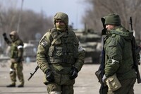 Війська рф вивезли близько пів сотні мешканців прикордонного села на Сумщині – ЗМІ