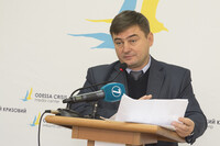 Якщо Труханову не дозволять сильно «малювати» в комісіях, він може програти – експерт