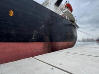 Росіяни вдарили по цивільних суднах у Чорному морі: деталі від ВМС