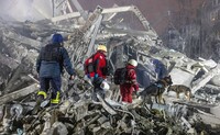 Удар по Харкову 2 січня: під завалами будинку знайшли фрагменти тіла ще однієї жертви