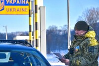 Італійцю, який вихваляв путіна, заборонили вʼїзд до України на 3 роки