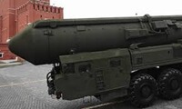 «Орєшнік» на стіл: що росія намагається довести Україні та Заходу