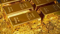 Ціни на золото вперше перевищили 4,7 тисячі доларів