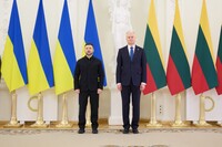 Литва запропонувала відкрити у Вільнюсі хаб для експорту зброї в Україну
