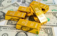 Ціни на золото вперше в історії перевищили позначку 5 тисяч доларів