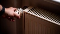 У Києві через відсутність опалення самотніх маломобільних людей переселяють до пансіонатів