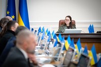 Уряд виділить кошти на закупівлю генераторів та інверторів для багатоповерхівок – Свириденко