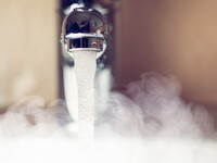 У Києві тимчасово обмежили постачання гарячої води для відновлення опалення
