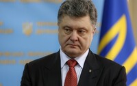 Президент не пов'язує виведення військ із Донбасу з місцевими виборами