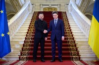 Україна погодила стратегічне партнерство і оборонне виробництво з Румунією