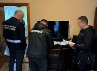 Поліція викрила десятки схем із медичними послугами під час обшуків по всій країні