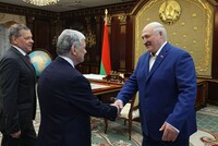 США зняли санкції з Мінфіну, двох банків та ключового підприємства Білорусі
