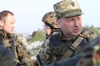 Росія не збирається припиняти політику військової ескалації – Турчинов
