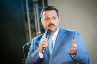 Екснардеп Деркач привласнив землю у заповідній зоні «Конча-Заспи» на майже 600 млн грн