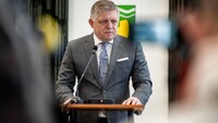 Фіцо заявив, що Литва і Латвія заборонили проліт його літака в Москву