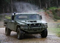 Іспанія передасть Україні близько сотні бронемашин VAMTAC та боєприпаси