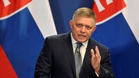 Фіцо після розмови із Зеленським зробив несподівану заяву про мирну угоду для України