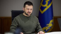 Зеленський підписав указ, яким офіційно дозволив росії провести парад у Москві
