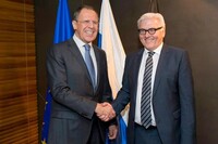 Штайнмаєр розповів у якому випадку РФ повернуть до G8