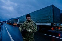 Кабмін призупинив переміщення російських фур територією України
