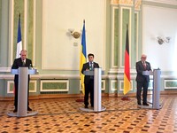 Захід підтримав відтермінування ухвалення змін до Конституції України