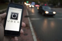 Столичні таксисти протестують проти Uber