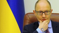 Прем'єр-мільйонер: стало відомо, скільки Яценюк заробив у 2015 році