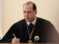 Одіозного суддю Вовка знову відсторонили