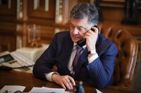 Порошенко поспілкувався із Савченко по телефону