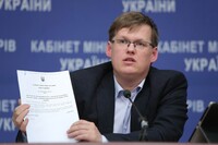 Розенко назвав кількість переселенців, яким відновили соцвиплати