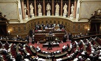 Сенат Франції ухвалив резолюцію про зняття санкцій із Росії