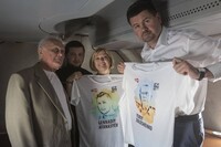 Афанасьєв і Солошенко летять в Україну – Порошенко