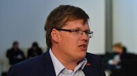 МВФ постійно вимагає підвищити пенсійний вік – Розенко