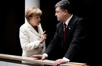 Порошенко обговорив із Меркель ескалацію конфлікту на Донбасі