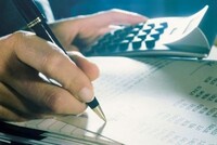 Чиновників зобов'язали розкривати дані про готівку від 60 тисяч гривень