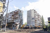 У Києві завершили пошуково-рятувальні роботи на місці російського удару