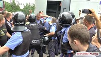 Нова поліція: озброєна й смертельно небезпечна?