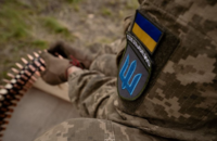 Зниження мобілізаційного віку та обмеження виїзду для молоді: у президента дали остаточну відповідь