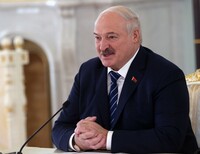 У Білорусі повідомили про дзвінок Макрона Лукашенку