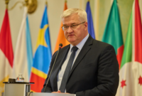 У МЗС заявили, що планують повернення 8 мільйонів українців з-за кордону
