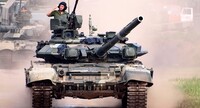 Порошенко розповів, скільки російських танків перебуває на Донбасі