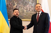 Президент Польщі позбавив Зеленського Ордена Білого Орла