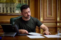 Зеленський продовжив санкції проти ВПК росії та застосував обмеження щодо 67 колаборантів