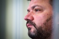 Суд продовжив арешт Медянику і він оголосив голодування