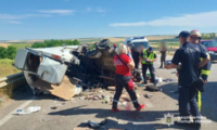 На трасі Одеса-Київ зіштовхнулись мікроавтобус з вантажівкою: є жертва та постраждалі