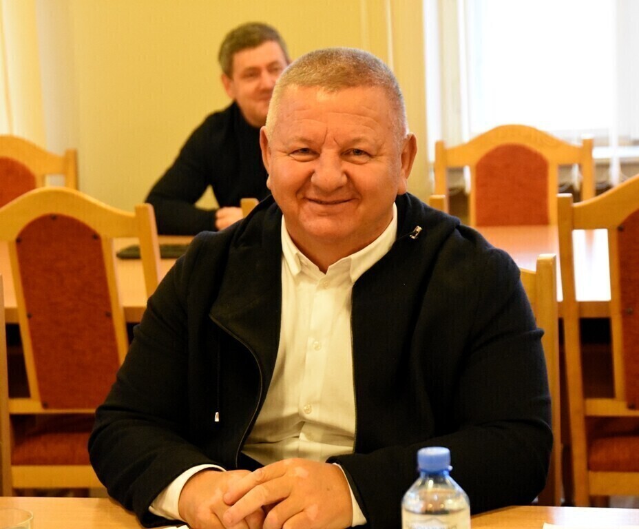 ВАКС зняв електронний браслет з обвинуваченого закарпатського депутата